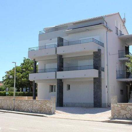 Apartmani Sara 2 Бетина Екстериор снимка