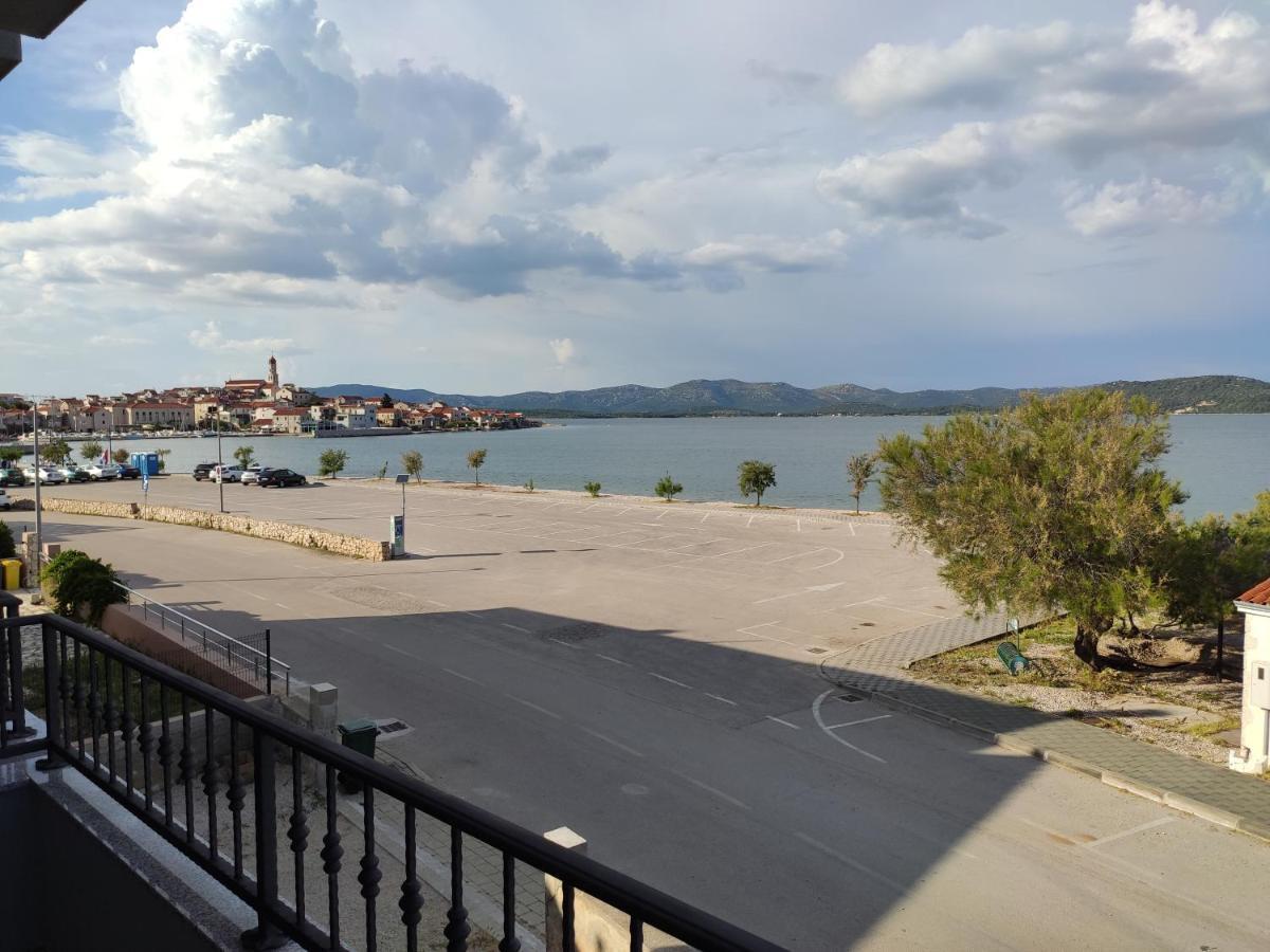 Apartmani Sara 2 Бетина Екстериор снимка