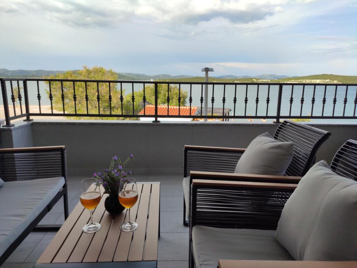 Apartmani Sara 2 Бетина Екстериор снимка
