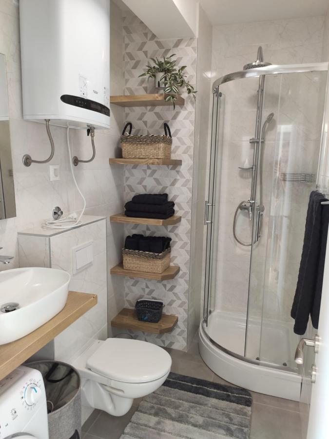 Apartmani Sara 2 Бетина Екстериор снимка