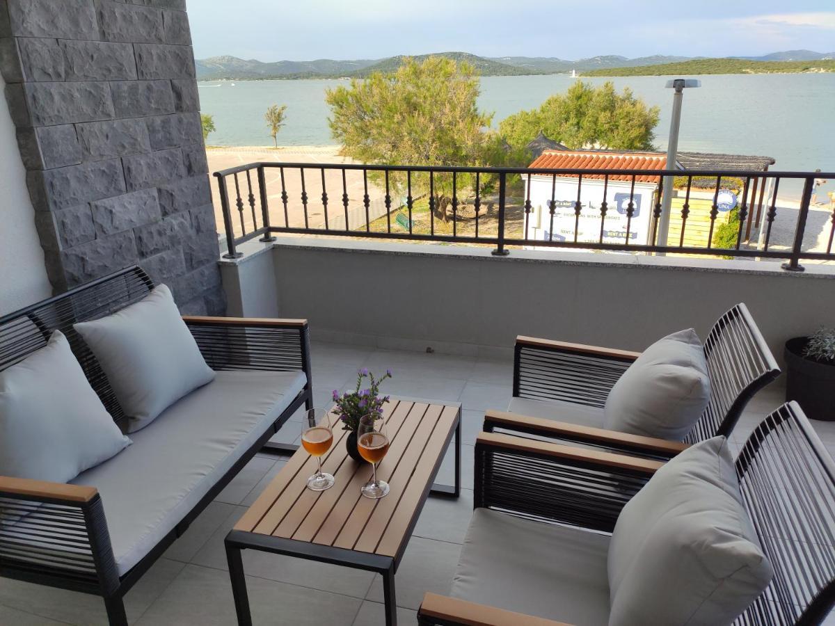 Apartmani Sara 2 Бетина Екстериор снимка